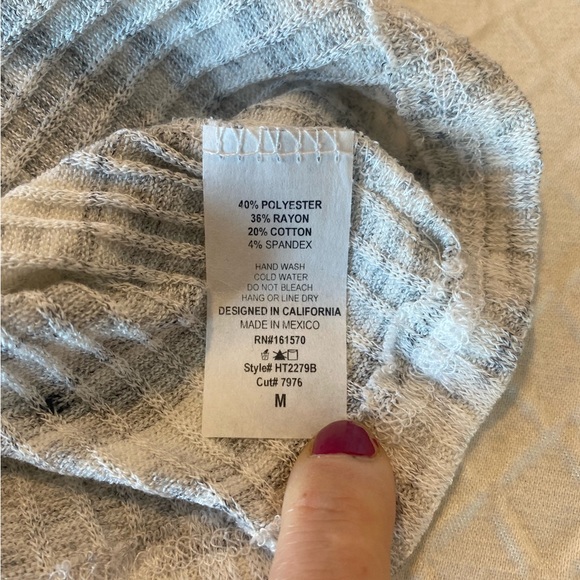 Haptics short sleeve color block/cheetah print top. Gray/orange/teal. M/L .NWT - Picture 13 of 15